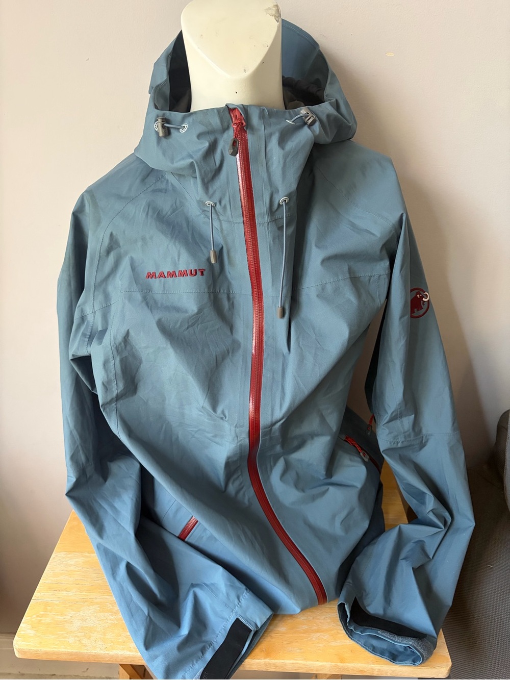 Mammut Gore Tex Rain Windbreaker Hooded Jacket